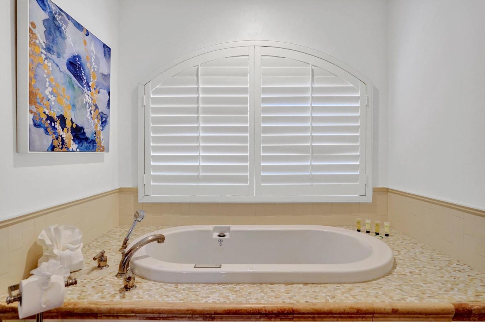 Private Pool With 5 Bedroom Retreat Hollywood Bagian luar foto